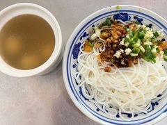 -高师傅特色米粉汤包(建设路店)