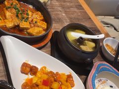 -云海肴云南菜(浦江欢乐颂店)