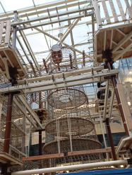 -PIPIKINGDOM皮皮王国欢乐号(欢乐海岸购物中心店)