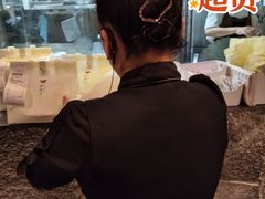 -蝴蝶里·粤菜·点心(滨江龙湖店)