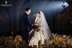 -拉瑞娜LaReine婚纱礼服高级定制