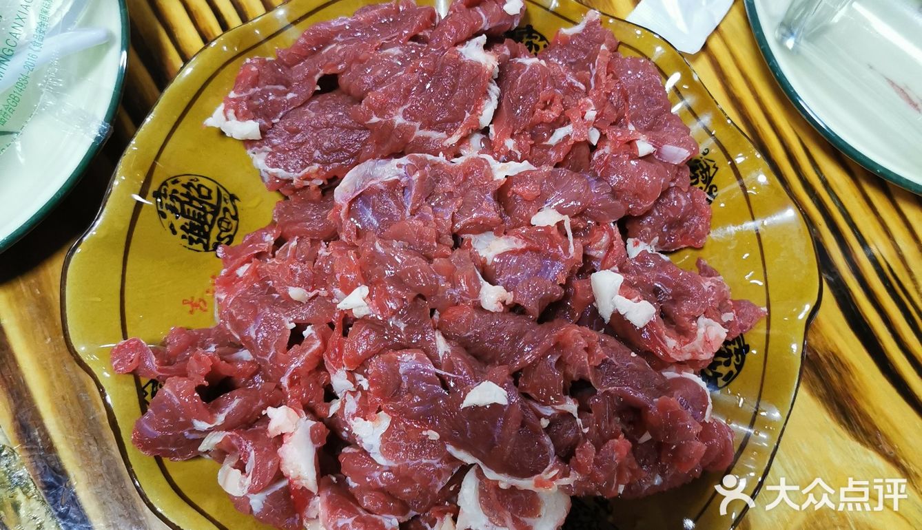 生意十分火爆的贵州牛肉火锅,来晚一点都没有位置