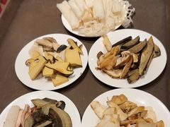 -天宜隆蘑菇宴火锅(石景山旗舰店)