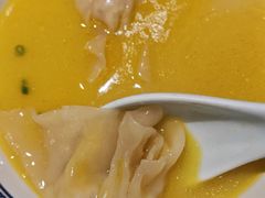 酸汤蟹钳馄饨-成隆行·蟹王府(九江路店)
