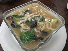 -民间瓦缸煨汤館(嵩山路店)