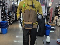 -迪卡侬(大英山店)