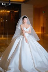 -拉瑞娜LaReine婚纱礼服高级定制