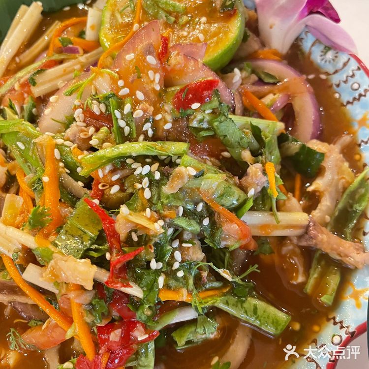 [调皮]西双版纳| 美食必去猫刺东•东南亚主题餐厅[爱心]