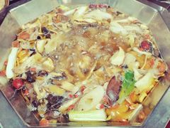 黄精鸡野生菌火锅-山大王菌莊