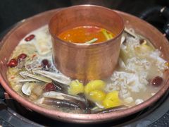 -菌自由丨野生菌火锅特色庭院餐厅(丽江古城店)