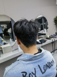 -宫铭烫发染发接发店