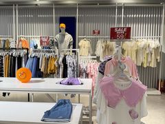 -美特斯邦威(新天地购物中心店)