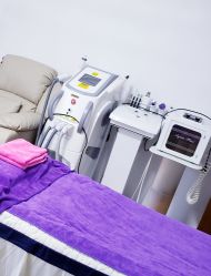 -杉惠素颜美妆皮肤管理中心