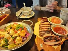 -大头虾越式风味餐厅(光明广场店)