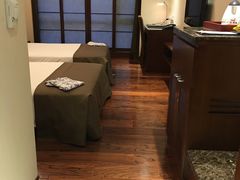 -嘉瑞酒店有限公司