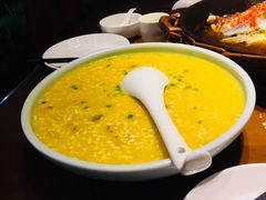 -阿瓦山寨·湘菜现炒·剁椒鱼头王(咸阳总店)