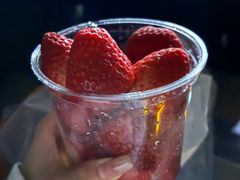 -每日新鲜水果吧(芮欧百货店)