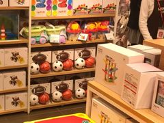 -名创优品(天河区正佳广场二店)