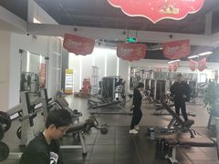 -健变健身俱乐部(前海天虹商场店)