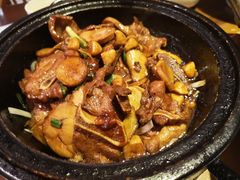 -阿瓦山寨·湘菜现炒·剁椒鱼头王(咸阳总店)