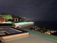 -瑰丽酒店·海吧·天际下午茶·现场DJ·天台酒吧