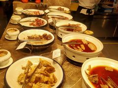 -齐河孔雀王温泉酒店·金孔雀自助百汇