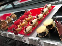 -Salon de The de Joel Robuchon(外滩18号店)