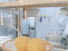 -弄堂咪道-饭香·面香·馄饨香(汇锦广场店)