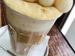 白玉豆乳冰拿铁-MIKAKU(万达广场上海宝山店)