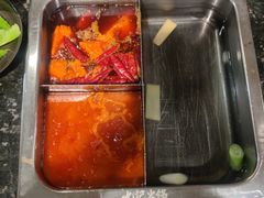 -重庆九记老火锅(广场店)