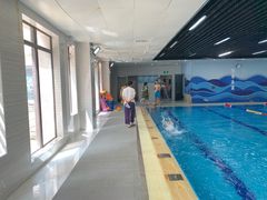 -蓝海豚游泳俱乐部(南京西路店)