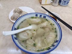 -聚笼鲜美食(凤凰街店)