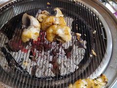 -围炉肉舍•炭烤活鳗•丹东海鲜烤肉(步行街店)