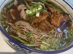 -镇南锅盖面馆(解放路店)