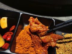 -冰冰龙虾·江湖菜·花园江景餐厅