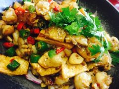 -魏铭鱼头捞饭(晋阳路店)