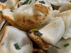 -无名氏宵夜小摊(祝家三姐妹馄饨店)