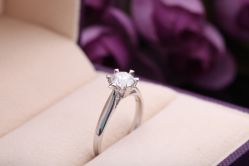 婚戒-威德钻石-克拉钻大本营(南京东路店)