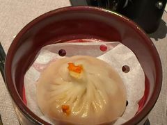 蟹黄鲜肉小笼包-福玺荟(外滩罗斯福店)