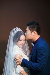 -巴黎婚纱摄影工作室