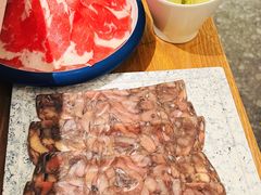 -三人行骨头王火锅(长寿店)