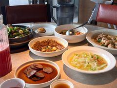 -荣小馆(椒江青悦城店)