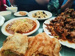 -知一馨香熏肉大饼(抚顺石化大学店)