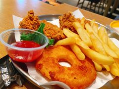 鲜炸鸡小吃拼盘-乐凯撒披萨(福田COCOPark店)