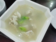 -杨林闻老三酸菜鱼(总店)