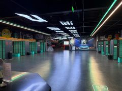 -极限PLAY运动娱乐新世界·团建派对表演休闲馆·室内高空游乐园