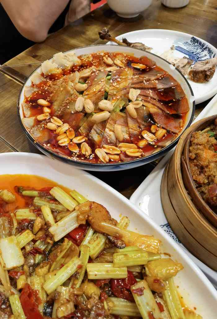 兰馨园川菜清真馆(339电视塔店)-"在银川呆了2年多,那边很多清真馆子