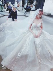-艾米丽婚纱礼服