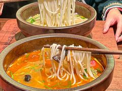 -良米山·云南野生菌过桥米线(上海首店)