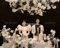 -角色婚纱摄影(中心店)